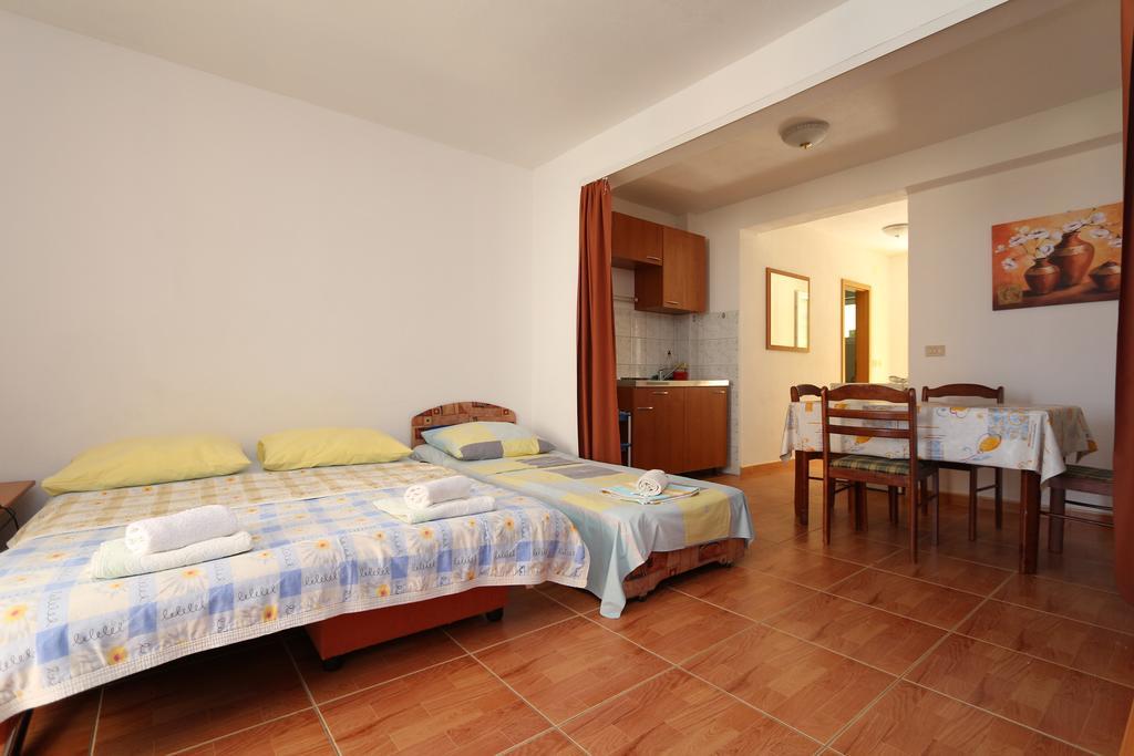 Apartments Antoneta Makarska Extérieur photo