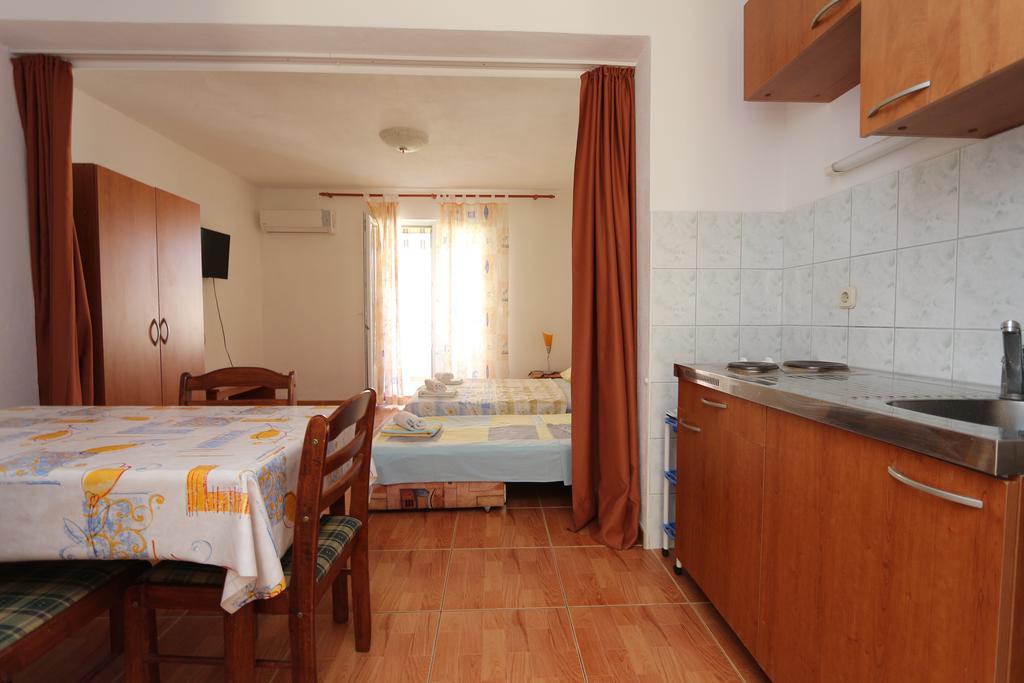 Apartments Antoneta Makarska Extérieur photo