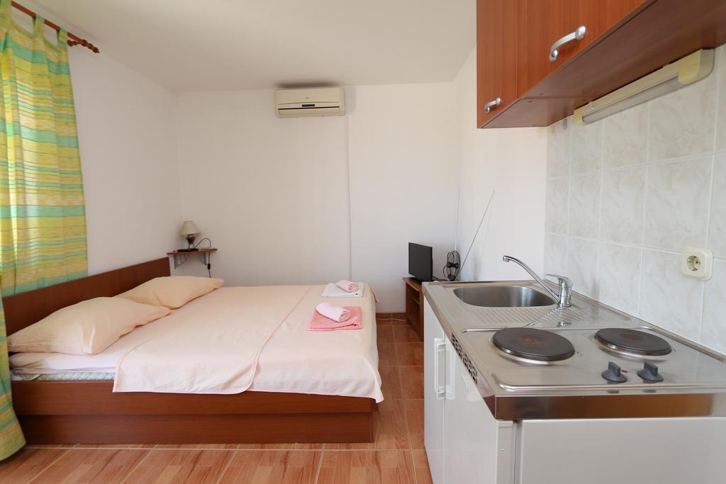 Apartments Antoneta Makarska Extérieur photo