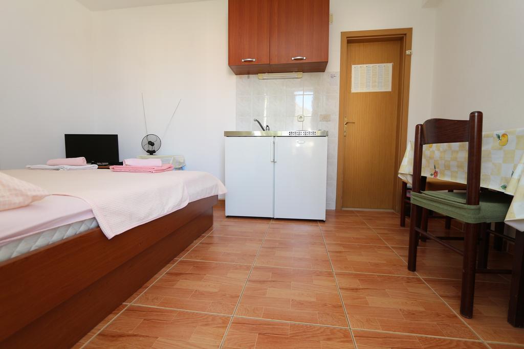 Apartments Antoneta Makarska Extérieur photo