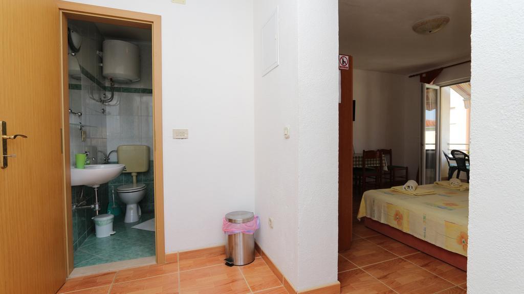 Apartments Antoneta Makarska Extérieur photo