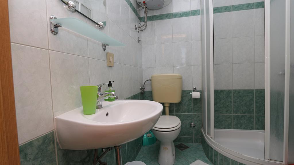 Apartments Antoneta Makarska Extérieur photo