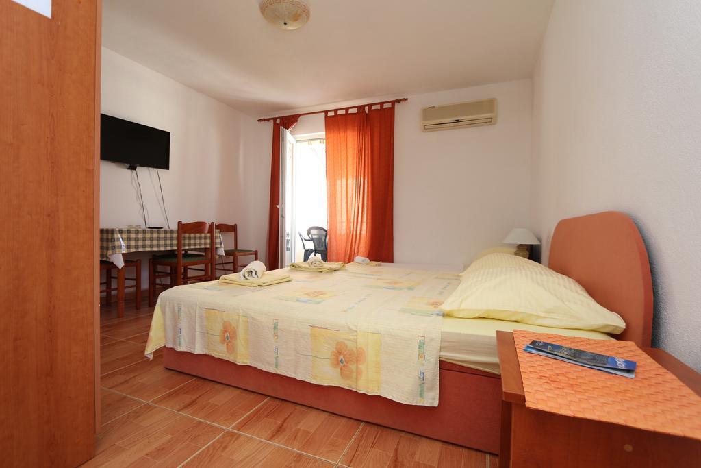 Apartments Antoneta Makarska Extérieur photo